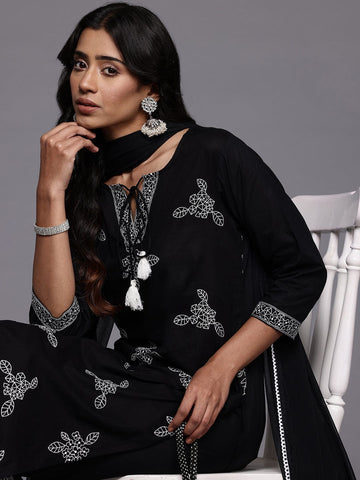 Varanga Women Black Pure Cotton Thread Embroidered Straight Kurta With Trousers And Dupatta