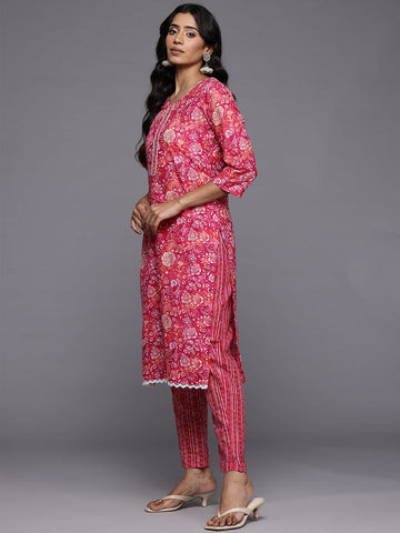 Varanga Women Floral Jaipuri Printed Lace Detaled Kurta Set With Dupatta