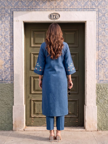 Womens Embroidered Blue Notch-Neck Kurta & Straight Pant Set