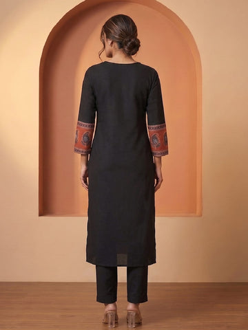 The Midnight Ajrakh-Edge Women's kurta