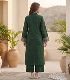 Varanga Women Green Embroidered  Long & Flared Sleeves Kurta With Tonal Bottom