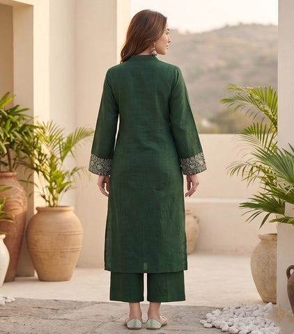 Varanga Women Green Embroidered Long & Flared Sleeves Kurta With Tonal Bottom