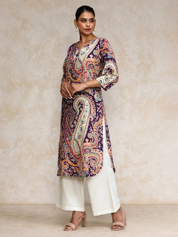 Varanga Women paisley printed three quarter sleeve Kurta