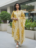 Varanga Women Floral Printed Regular Kurta with Trousers & With Dupatta