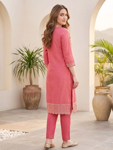 Zari embroidered kurta with trousers & sequins detailed contrast dupatta