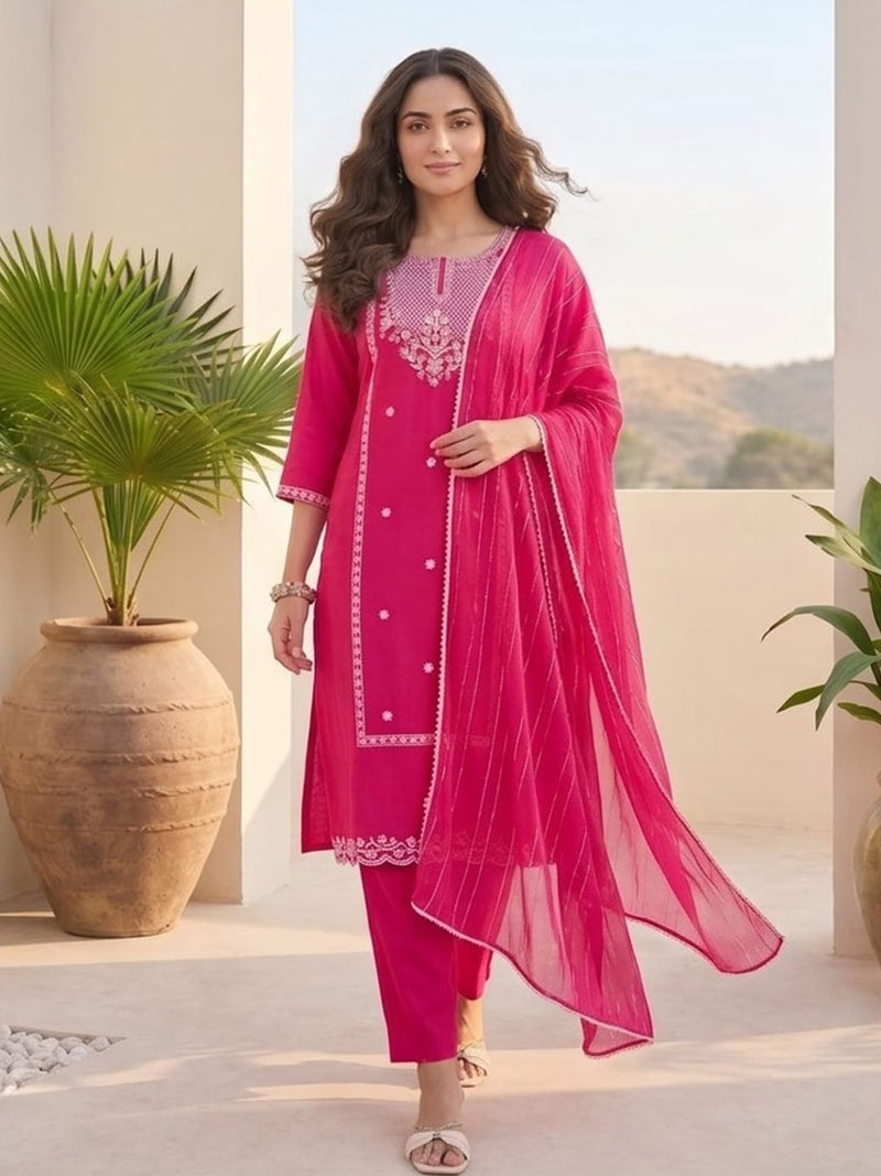 Varanga Women Kurta With Trousers And Paired With Dupatta Featuring Lurex And Lace Detailing
