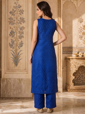 Varanga Women self design Kurta with Palazzos & With printed Dupatta