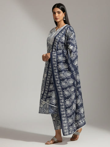 Varanga Women Ethnic Floral Printed Kurta With Trouser & Dupatta
