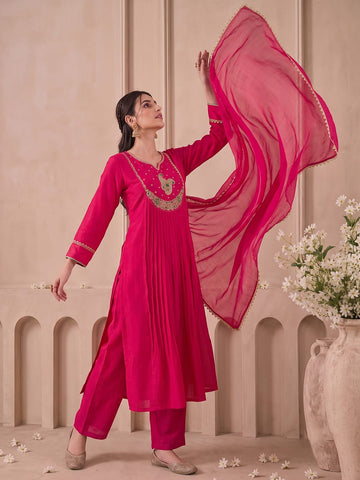 The Gulabi Kurta Set
