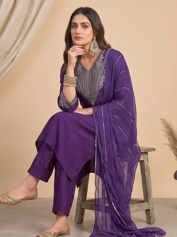 Kurta Set With Intricate Zari Embroidery, Paired With Solid Ankle-Length Trousers And An Embroidered Dupatta