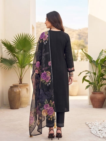 Varanga Women Floral Motif Thread Embroidered & Orangza Lace Detailed Kurta With Trouser & Dupatta