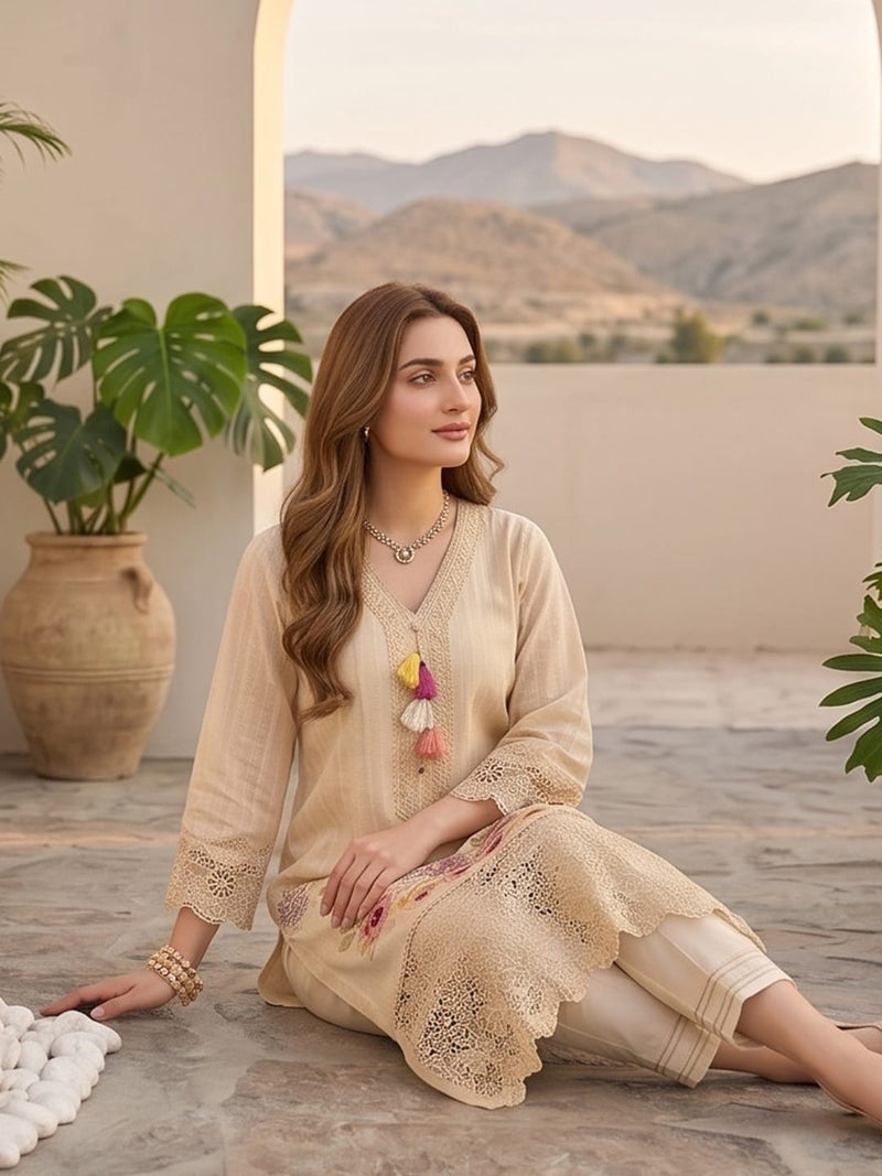 Varanga Women-Floral Motif Thread Embroidered Kurta With Trouser & Dupatta