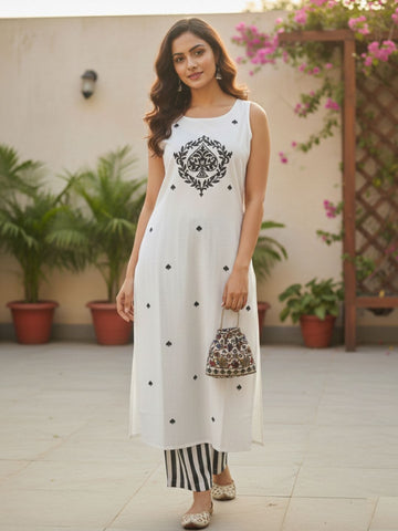 Varanga Women Ethnic Motifs Embroidered Regular Thread Work Kurta with Trousers