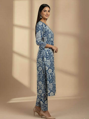 Minimalist & Clean Kurta Set With Dupatta