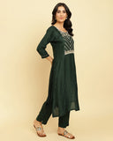 Varanga Women Green Embroidered Straight Kurta Paired With Tonal Bottom And Dupatta