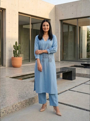 Glass Neck Blue Kurta Set In Cotton