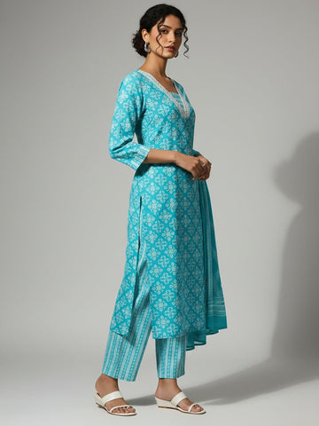 Varanga Women Floral Printed V Neck Kurta with Trouser & Dupatta
