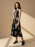 A floral-printed knee-length dress with v neckline perfect for turning heads from brunch to evening outings.