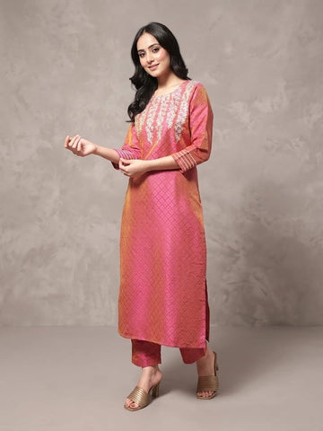 Varanga Women Coral Gota Patti Kurta With Gota Embellishmant On Sleeves