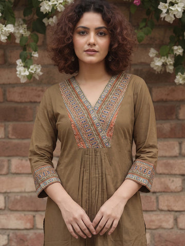 Printed Yoke V Neck Line Kurta