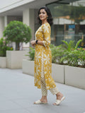Varanga Women Floral Printed Regular Kurta with Trousers & With Dupatta