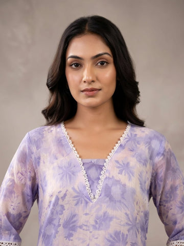 Varanga Women Lavender Floral Printed V- Neck Three Quarter Sleeve Straight Kurta.