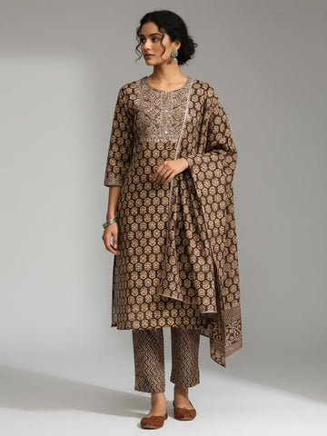 Brown Ethnic Jaipuri Printed Thread Embroidered Kurta With Trouser & Dupatta