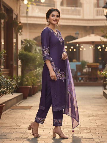 Varanga Women Floral Heavy Thread Embroidered Schffili Hem Kurta With Trouser & Dupatta