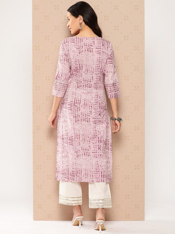 Varanga Women Lavender Stripe Printed V-Neck Straight Kurta With Three Quarter Sleeves