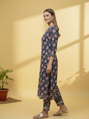 Trendy & Catchy Summer Kurta Set With Printed Dupatta