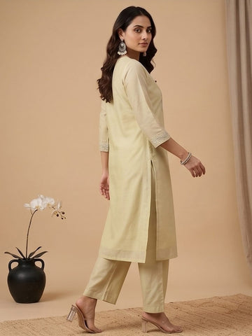 Varanga Women Shimmer Fabric Kurta Set Paired With Tonal Bottom With Sparkling Lurex Dupatta