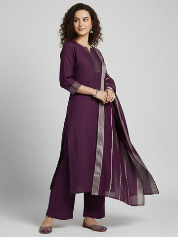 Varanga Women Zari Couching Detailed Kurta with Trouser & Dupatta