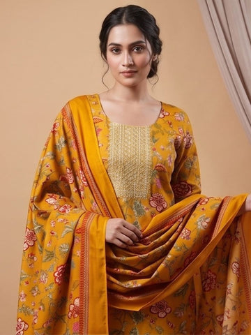 Varanga Women Ethnic Mustard Kurta Set With Dupatta
