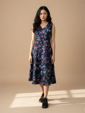 A floral-printed knee-length dress with v neckline perfect for turning heads from brunch to evening outings.