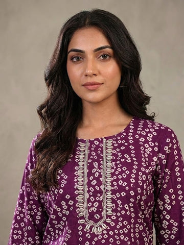 Varanga Women Purple & White Bandhani Printed Kurta