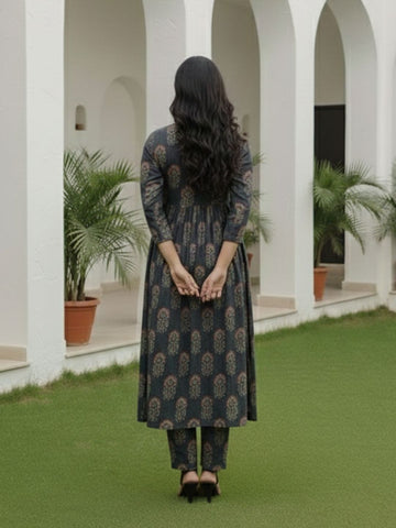 Varanga Women Ethnic Motifs Printed Regular Kurta with Trousers & With Dupatta