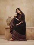 Varanga Ethereal Ajrakh Bordered Ethnic Ensemble