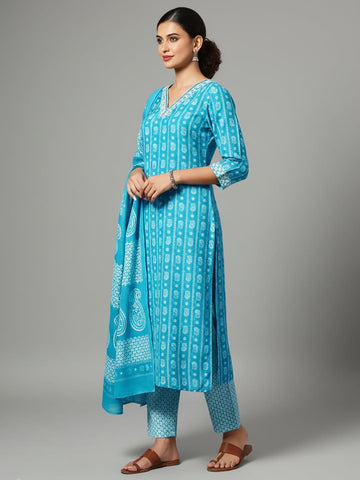 Varanga Women Floral Printed V Neck Kurta with Trouser & Dupatta
