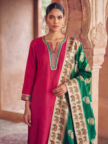 Women's Fuchsia Charm Straight Kurta Set