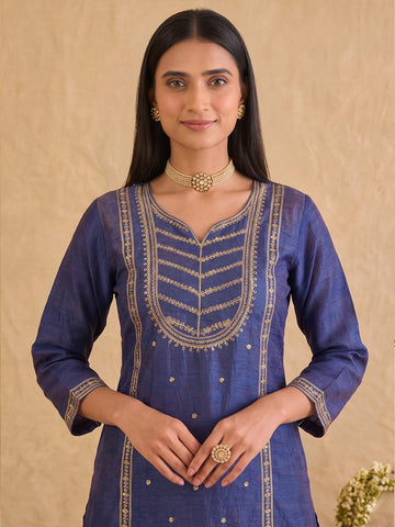 Embroidered Kurta Set Paired With A Shimmering Organza Dupatta.