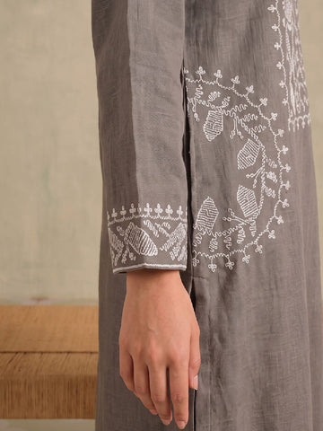 The Sandstone Lattice Women Kurta Set