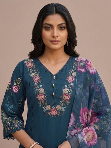 Varanga Women Floral Heavy Thread Embroidered Schffili Hem Kurta With Trouser & Dupatta