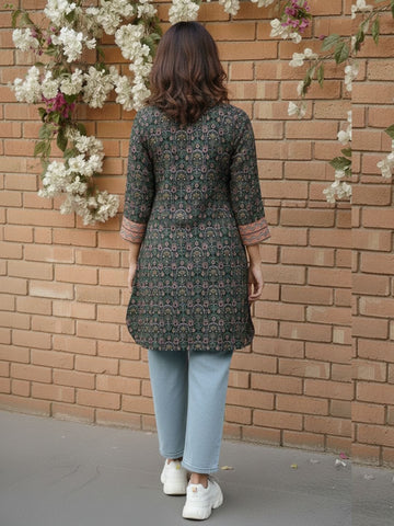 Artistic & Artisanal Cotton Kurti