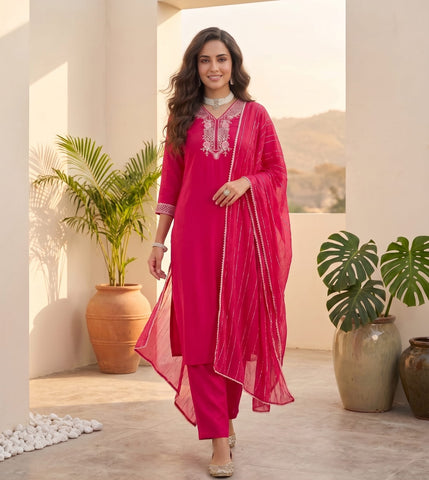 Varanga Women Kurta With Trousers And Paired With Dupatta Featuring Lurex And Lace Detailing