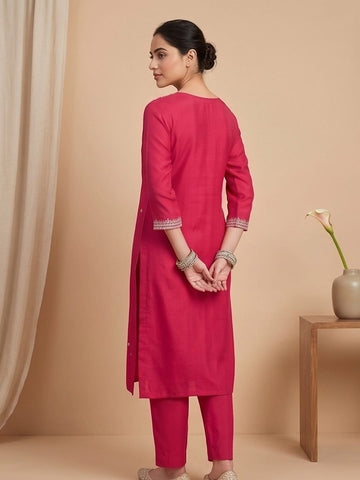 Fuchsia Straight-Fit Kurta Set With Solid Ankle-Length Trousers And An Embroidered Dupatta
