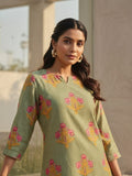 Modern & Chic Kurta Set