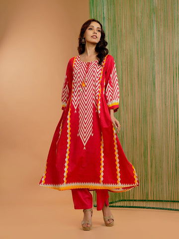 Women's Straight-Fit Red Kurti featuring Geometric Front Panel