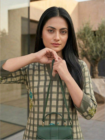 ethnic style with this elegant grey check print kurta set, designed for effortless comfort and modern charm.