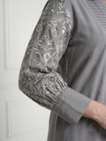 Women Embroidered Kurta With Trousers