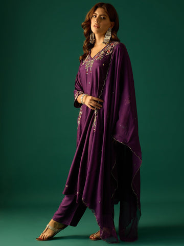 Kurta Embellished With Beads And Stones Paired  Trousers And A Matching Bordered Dupatta